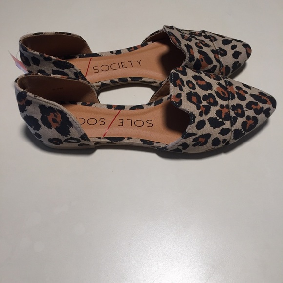 Sole Society Shoes - NWOT Sole Society Mara d'Orsay Flats Leopard Shoe